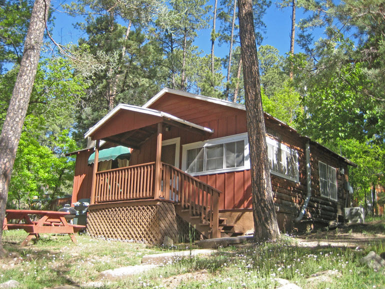 Trail's End Rental Cabin
